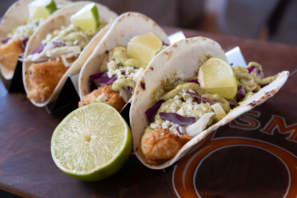 KosmosQ's tweet image. These fish tacos with avocado green taco sauce take Taco Tuesday to a whole new LEVEL 🔥 🙌 🌮

What drink are you pairing with these bad boys? #fishtacos #tacotuesday #kosmosq