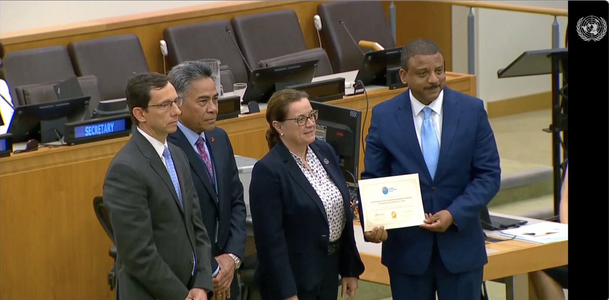 The @UN Joint SDG Fund triumphs with the 'Economic Development' Award at the UN SIDS Partnerships Awards! 🏆  Our joint programme in Cuba 🇨🇺 is a testament to the power of collective action for financing sustainable development. @ONU_Cuba Learn more 👇 jointsdgfund.org/article/empowe…