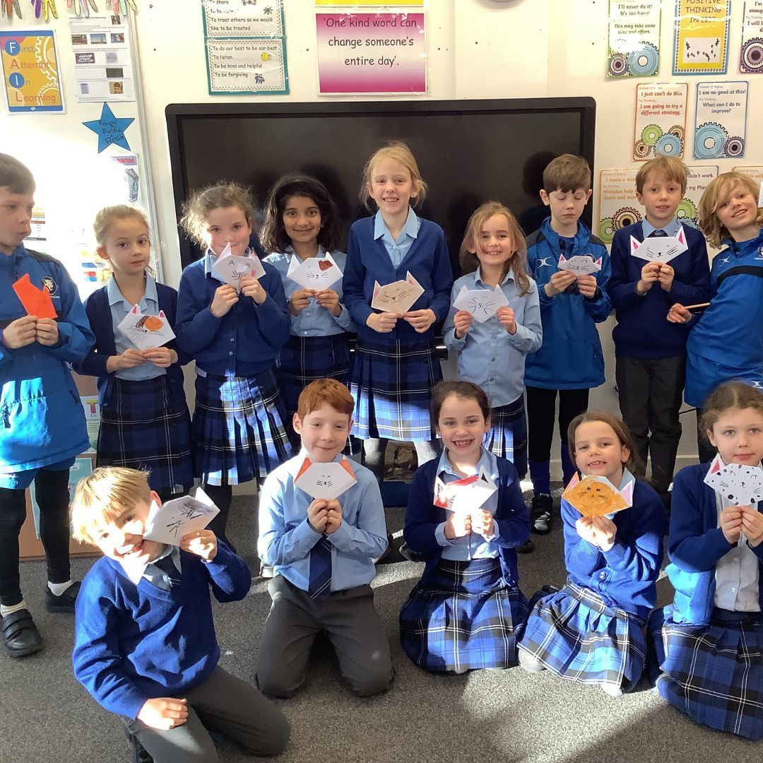 longacreschool's tweet photo. Year 3 have been busy trying their hand at origami. Working independently, the children had to follow instructions on how to make a cat and everyone showed a wonderful "have a go attitude".
Well done Year 3!
#LongacreSchool #SurreyPrepSchool #PrePrepSchool #LongacreLife https://t.co/kNaoQ0nawE
