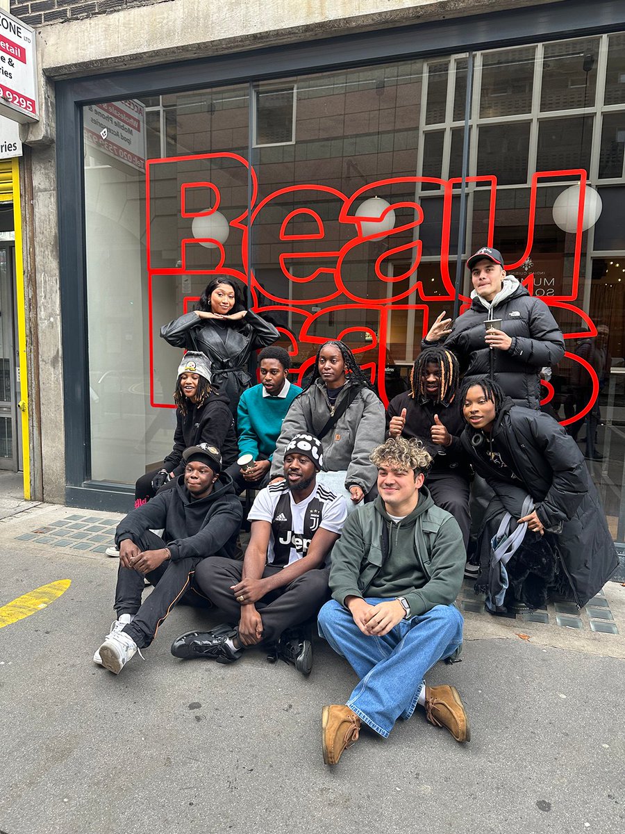 relentlessdrink's tweet photo. 🚨 That’s a wrap for FreeForm '23 🚨 

Huge shout-out to Ade Femis for securing the creative grant🏆

Thanks again to our mentors, along with Small Green Shoots for their ongoing support!
 
Head to https://t.co/ICSCXcWSNM for more tips and tricks from all our industry mentors! https://t.co/Wj0K6Ldlv4