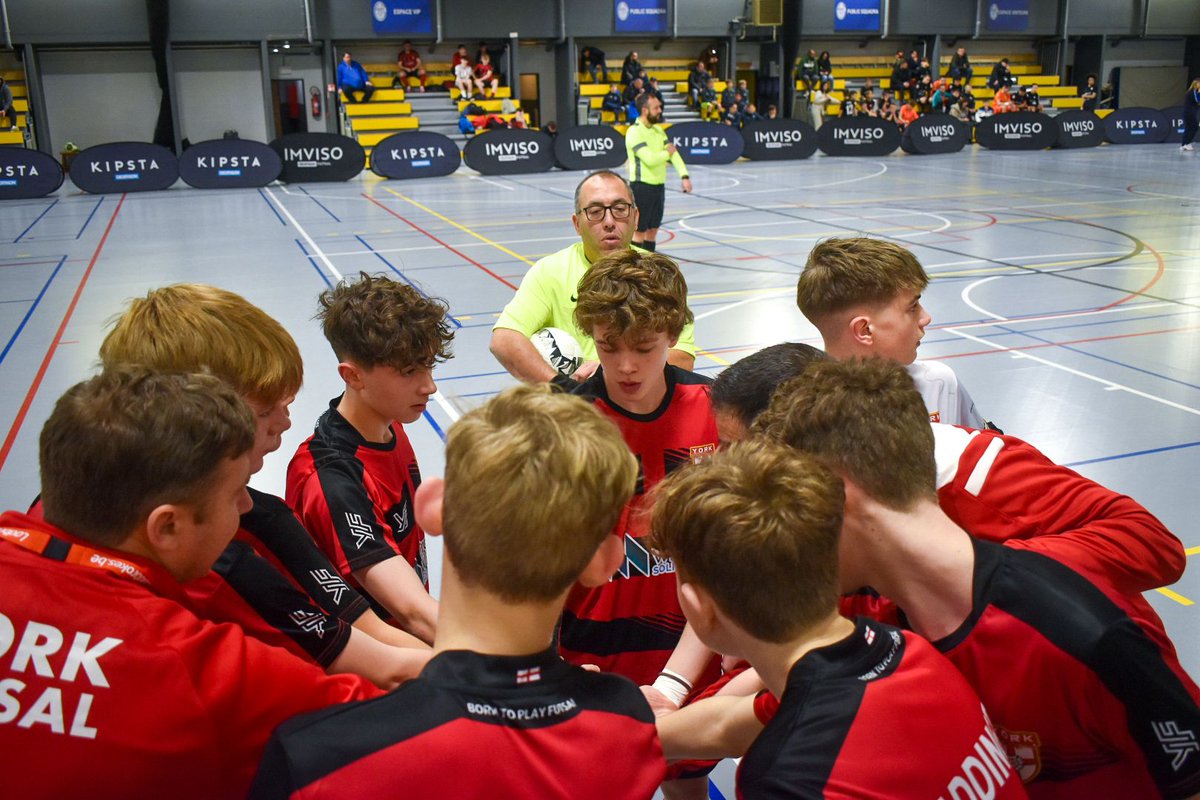 🇫🇷 MYA FUTSAL 1 - 1 YORK VIKINGS 🏴󠁧󠁢󠁥󠁮󠁧󠁿
📸MEMORIES (from Emma Haigh)
FULL ALBUM: facebook.com/futsalyork/ #yorkfutsalfactory