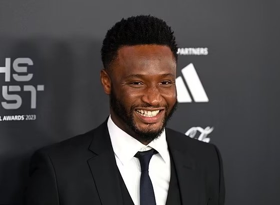 Blue_Footy's tweet photo. John Obi Mikel urges Chelsea owners to embrace Roman's hire and fire culture:

"We've given them time now. it’s been half a year. Now it's time to win. In Chelsea there's no time. You have to win - that's our motto.

If you don't win, Roman gets you out of the door and gets someone else. So I think that should be the new owner's way of thinking - you have to win. If you don't win, what's the point of being at Chelsea? 

The excuse of trying to review is done. So now we have to win games, play better, improve and try to compete."

{Sky Sports via Dailymail}