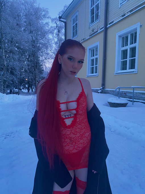 New #sexy instagram pics! Go give me some love! 😘 @ sarasusannie ❤️&zwj;🔥 https://t.co/jbTfS9gY7c<a href="/tag/sexy"class="tags">#sexy</a>