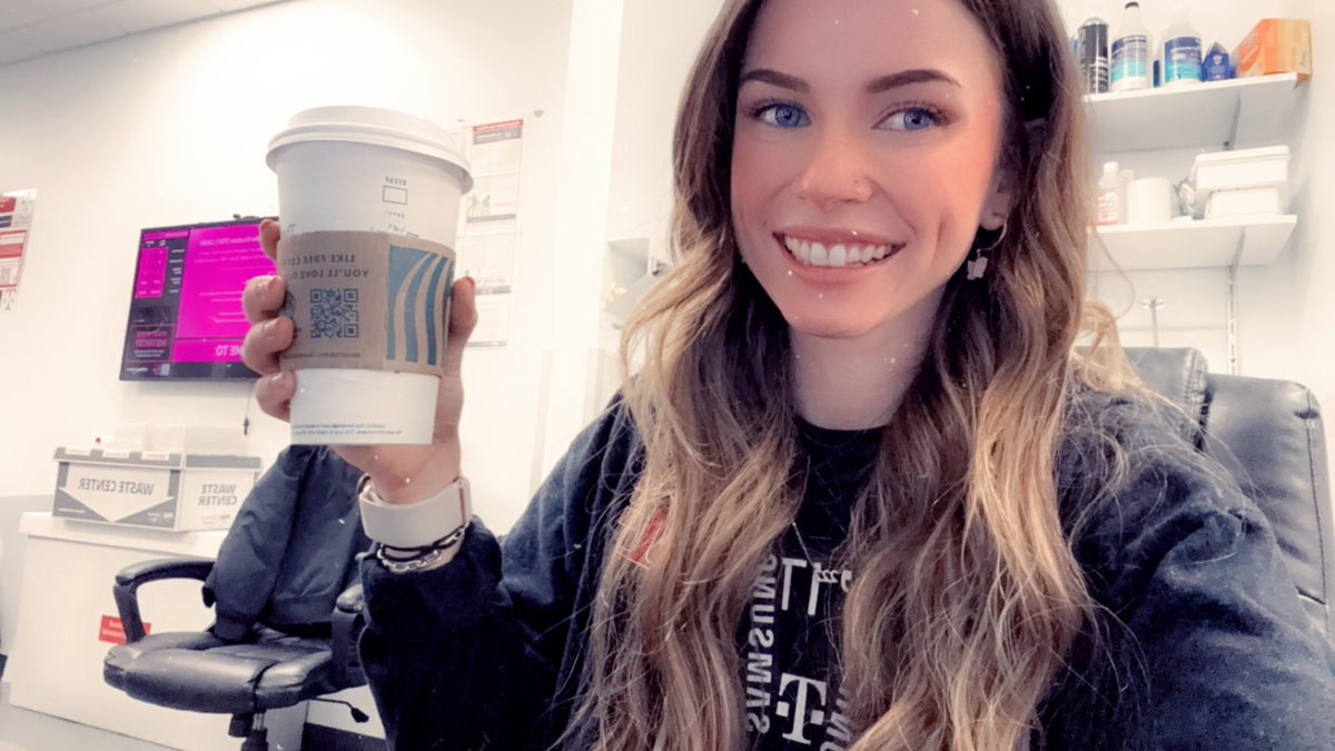 Happy Tuesday tmo fam! Getting some office time this morning to get some leadership training ✨ hope everyone has a great day! 💞