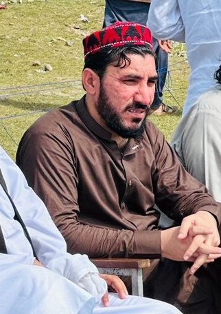 AlamZaibPK's tweet photo. It is sad to see the imprisonment of Manzoor Pashteen who has become a metaphor for human rights and peace, imprisoning him without trial under laws like 3mpo is publicly interpreted as an act of unrest. Manzoor pashteen should be released.
#FreeManzoorPashteen https://t.co/RDCHihevO5