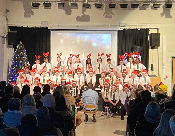OLPPrimary's tweet photo. Well done to all our pupils from P4 to P7 and the school choir who performed at our Christmas show. You were amazing! 🎅 https://t.co/0BZUuHfhWz