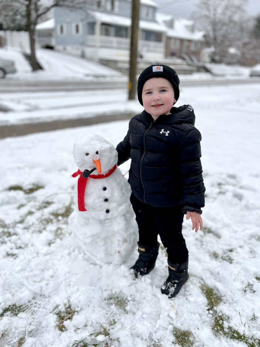 caittttO's tweet photo. @6abc snow fun in Fox Chase!! https://t.co/mnrIyMHkje