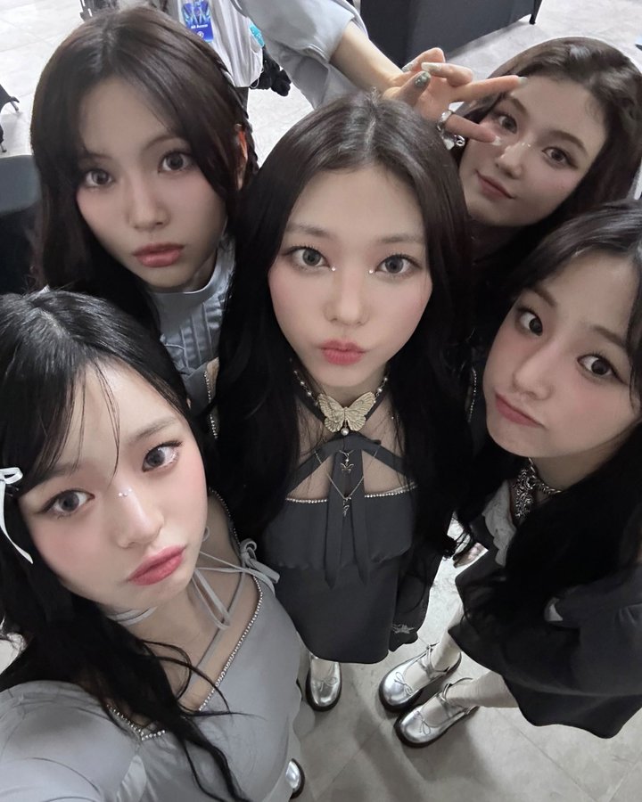 kiomminji's tweet photo. The Golden Disk Awards was an absolute blast! Bringing 'Cool With You' back after a while made the moment even more meaningful ღ Always grateful for your love and support. Thank you, and Happy New Year! ⭐️ https://t.co/PueWrSRjj3