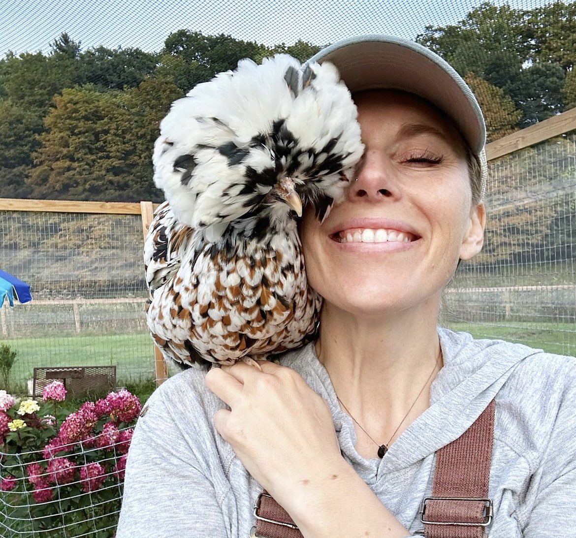 alwaysdreambig's tweet photo. Episode Drop 🎤on Greener Grass podcast! 
Her life-long love of animals led her to a life of advocacy. Jamie volunteered at a farm sanctuary and educates us on what happens to farm animals after they serve their purpose in the food industry. Watch for those tugging heart strings. https://t.co/prFLs8ZS7G