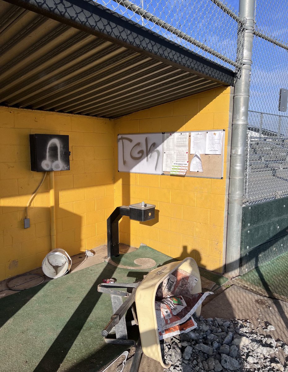 PAGMETER's tweet photo. Some losers broke into Edison’s athletic complex and stole weight equipment, an ATV and sprayed slurs around the baseball complex. 

Our outstanding community always steps up with support!!
We are going to set up a gofundme page.

David Standifer from Athletic Performance in Clovis is going to help with the weight equipment. 
Thank you so much!!

@edisontigerbb @baseball_edison