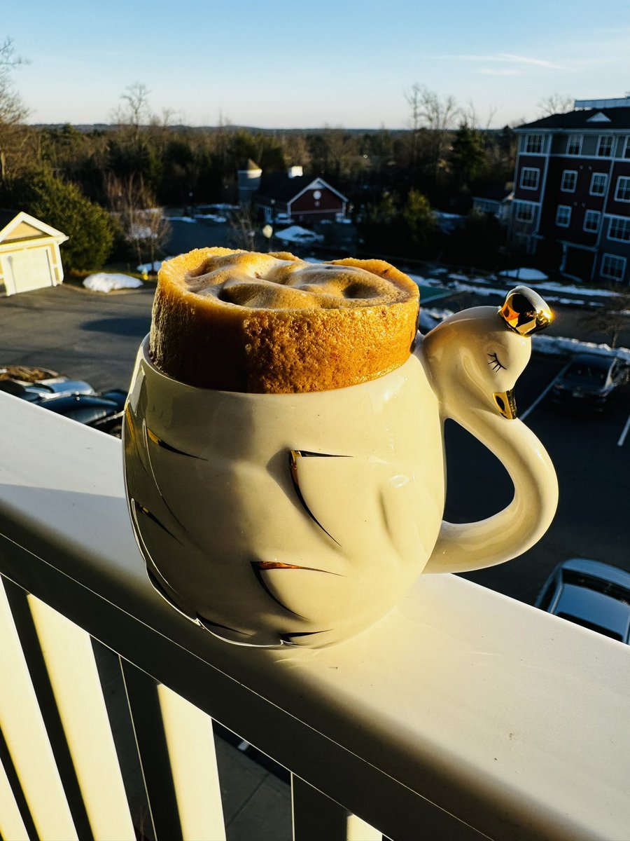 TooChocolaty's tweet photo. How to make perfect Dalgona Coffee?  #shorts
https://t.co/4qq13aQEFt https://t.co/iE48hEtSLg
