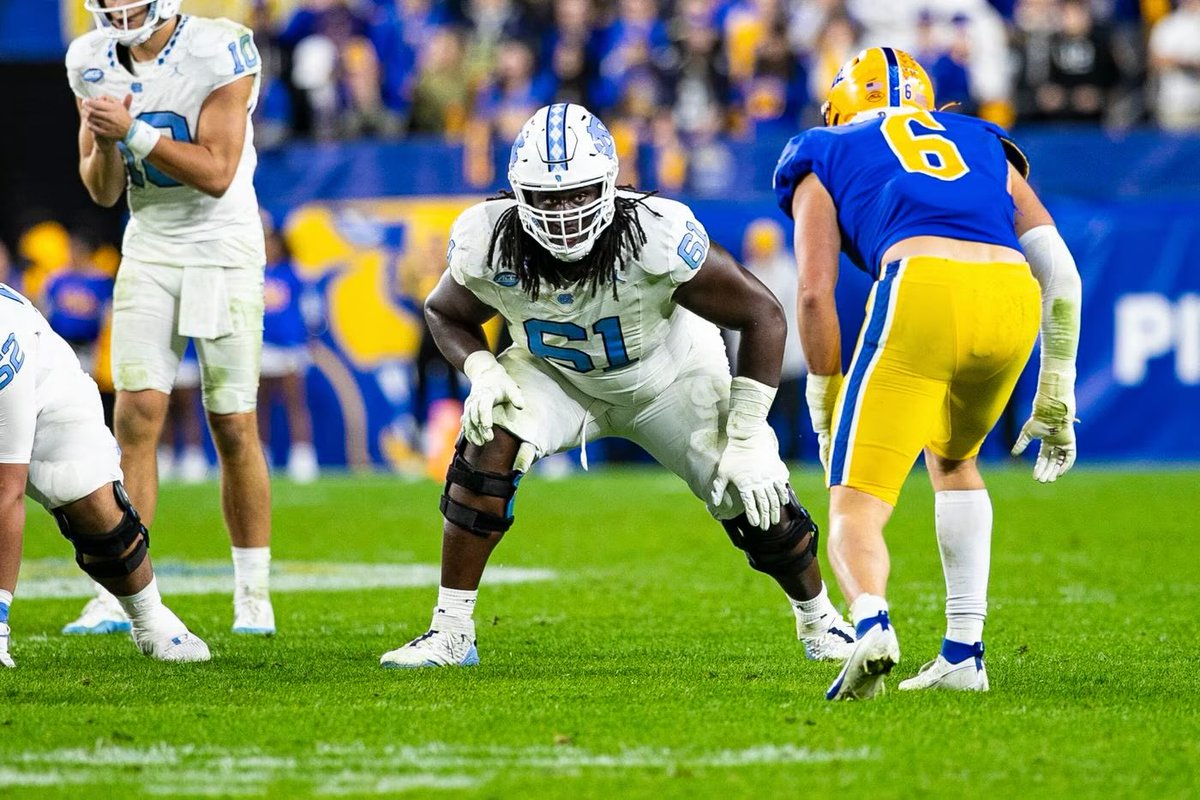 After a great conversation with <a href="/CoachClemUNC/">Randy Clements</a> I am blessed to receive a offer from The University Of North Carolina!!💙🤍 <a href="/_CoachGreene_/">Greg Greene</a> <a href="/UNCFootball/">Carolina Football</a> <a href="/CoachMackBrown/">Mack Brown</a>