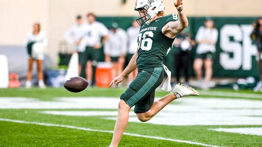 Michigan State punter Ryan Eckley named to Football Writers Association of America Freshman All-American Team spartanswire.usatoday.com/2024/01/16/mic…