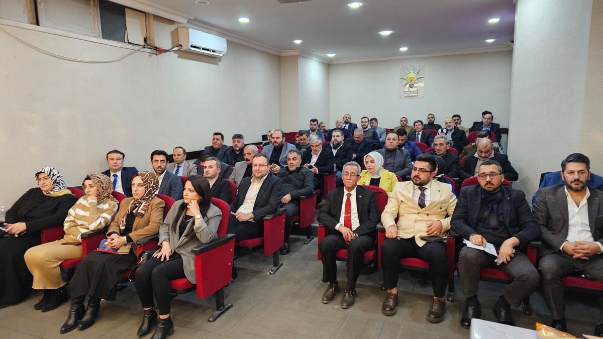 Haftalık Olağan Yönetim Kurulu Toplantımızı İl Koordinatörümüz Sn. <a href="/vahidenurbakir/">Av. Vahide Nur Bakır</a> katılımları , İlçe Başkanımız Sn <a href="/KadirKarapnar5/">Kadir Karapınar</a> başkanlığında gerçekleştirdik.

Hayırlara vesile olsun.

#KeçiörenHazır 
#AnkaraAKolacak 

<a href="/RTErdogan/">Recep Tayyip Erdoğan</a> <a href="/erkankandemir/">Erkan Kandemir</a> <a href="/hakanhanozcan/">Hakan Han ÖZCAN 🇹🇷</a> <a href="/hakanarol/">Hakan AROL🇹🇷</a>