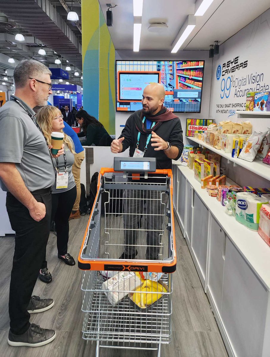 tracxpoint's tweet photo. With an overwhelming response at #nrf2024, personalized demonstrations are the way to go. 
#Daivi is the ONLY #smartcart with real Digital AI Vision – No Barcodes Needed, come see [Booth #460] 🥸 @kroger  @hmartofficial @FoodLion @NRFnews @GroceryDive https://t.co/EQBE8zVfqP