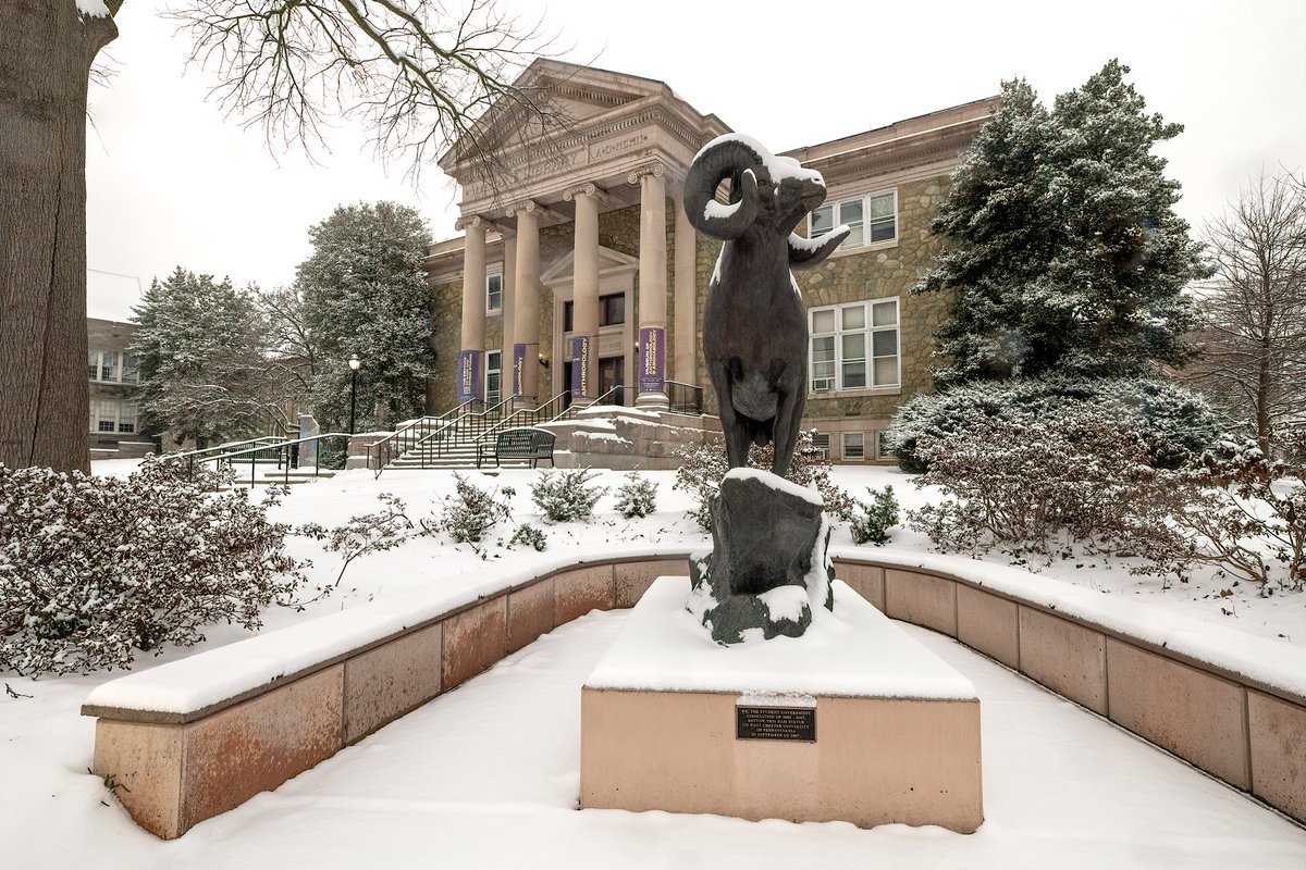 A blanket of snow covers Ram Country 🐏❄️☃️
#Snowday #CampusSnow #WestChesterUniversity