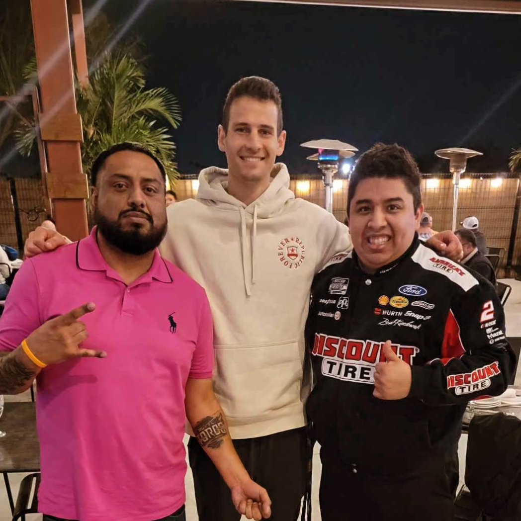 Shout out to our boy Jonathan ricketts much love brother good looking Cali <a href="/EOchoa_8/">Edson Javier Ochoa</a>