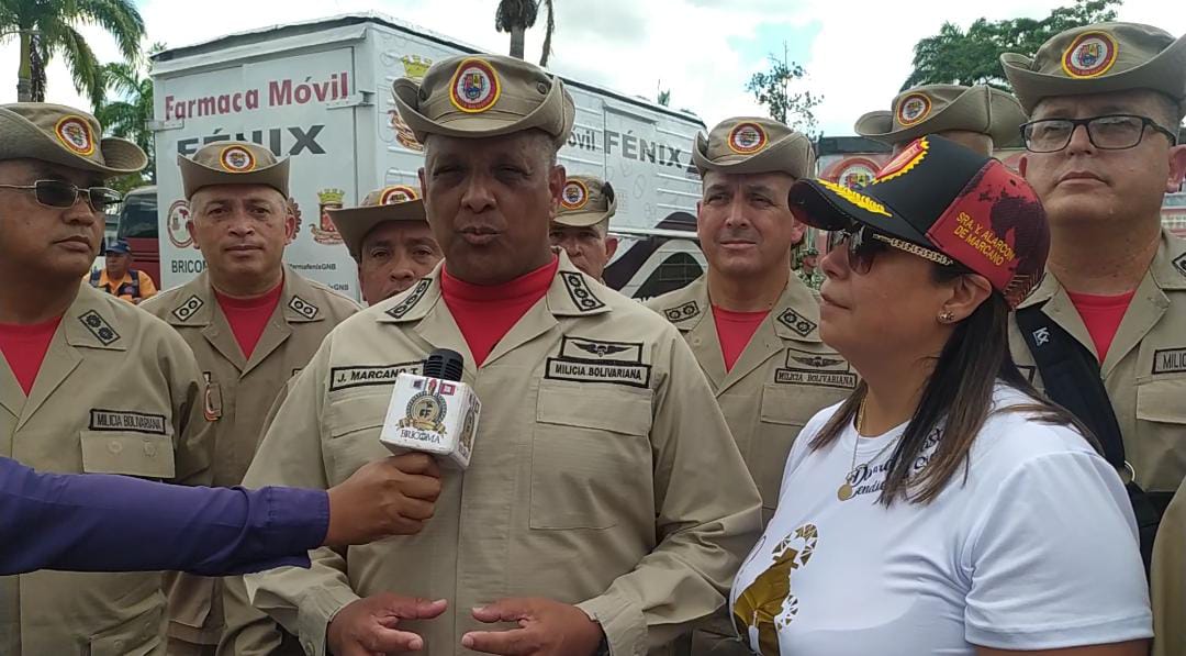 Milicia_ve's tweet photo. Al momento el MG. @opermarcano4, Comandante General de la @Milicia_B1, junto a su Edo. Mayor  se encuentra realizando Jornada de Atención Integral al Miliciano, en el ADI 132 "ARICHUNA", dentro de las instalaciones del Fuerte TEREPAIMA, Edo. Lara. https://t.co/9pkB6EfiLD