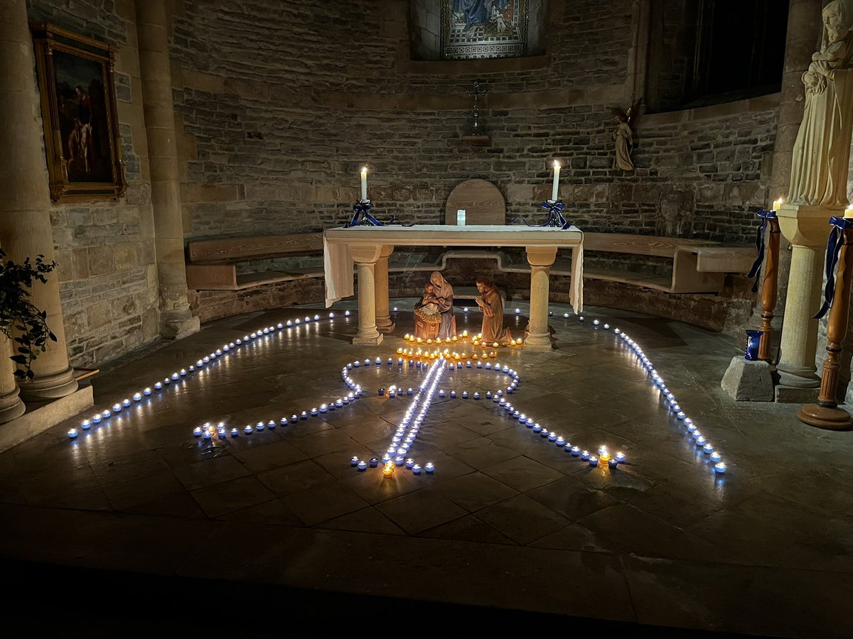 As ever a privilege to participate in <a href="/TewkesAbbey/">Tewkesbury Abbey</a> brilliant Epiphany Carol Service this evening. Thank you <a href="/Nickduffdavies/">Revd Canon Nick Davies</a> and team.