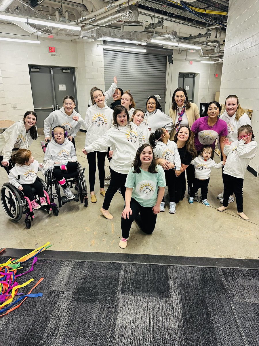 JennStraws's tweet photo. What a special and spectacular halftime performance by @misskimdance Our Time to Shine dancers at @ElonWBasketball today. They totally stole the show!!  #BiggerThanBasketball #ThisIsMe 💃🩷🏀💥 https://t.co/8EzibQBuTY