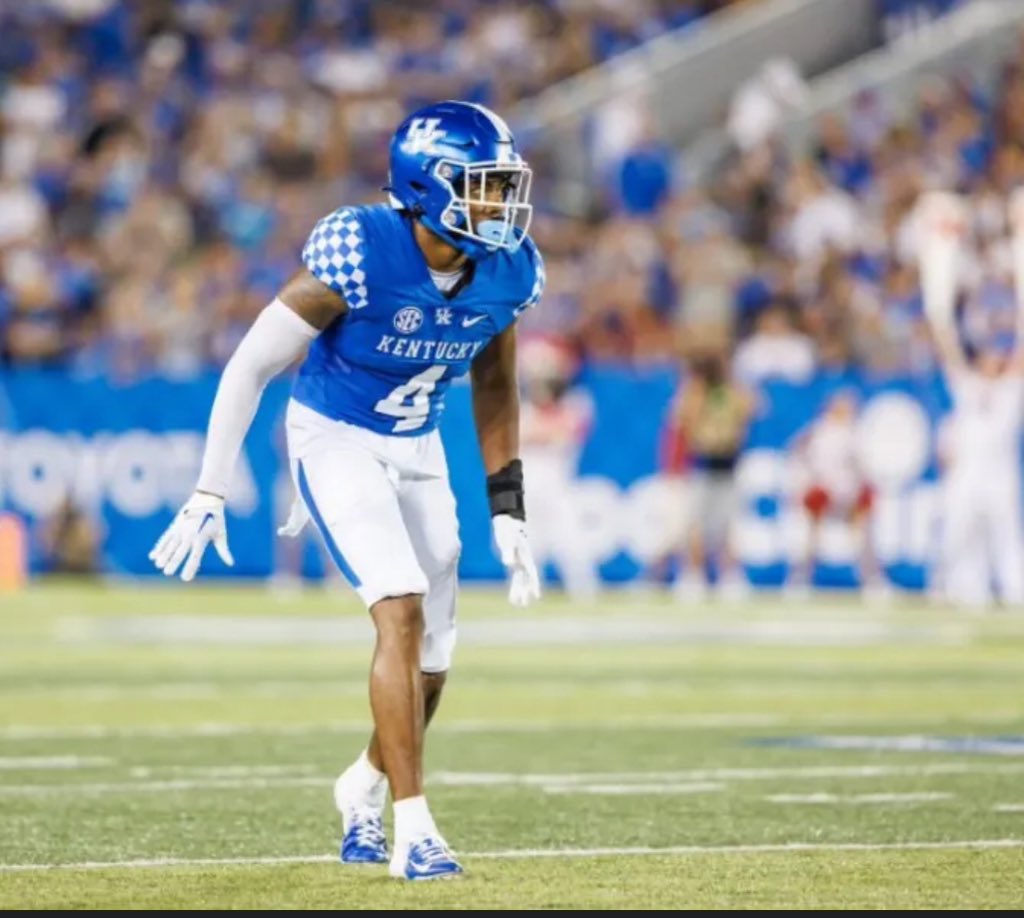 #AGTG Blessed To Receive An Offer From The University Of Kentucky #BBN @CoachBuffano @sshsraiders @CGauntlett33 @EarlEverett @GixerGirl4983 @ChadSimmons_ @CoachAJBrooks