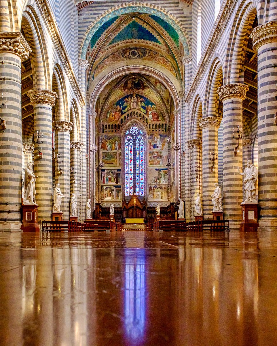 GeofotoF's tweet photo. “Reflections” A symbol of the city of Orvieto itself, the Duomo is one of the most beautiful in Italy. The construction began in 1290. #MyVikingStory #Orvieto #Dumo #Italy #cathedral #Church #Travel #travelphotography #SundayMotivation #Reflections #photooftheday #fujifilm https://t.co/4WjTCpulYK