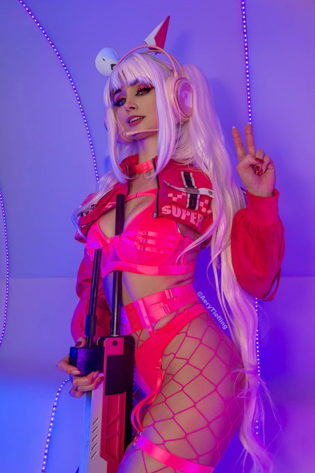 1 pic. My aim is so good that I never miss, so why is it that I'm missing you, Rabbity? ?

#cosplayergirl