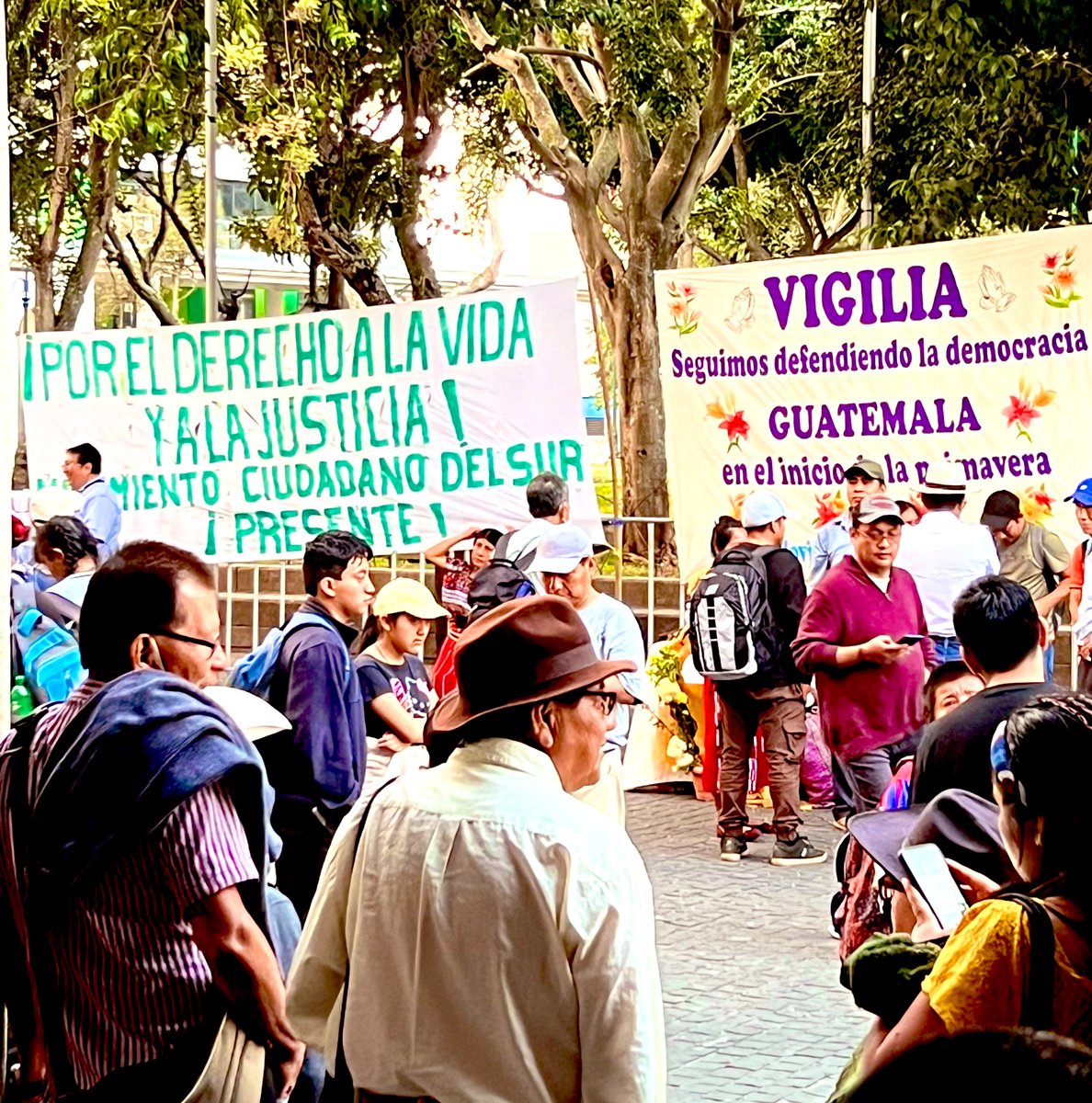 Renee Lariviere (@rentheriver) on Twitter photo Se ve, se viene, toma de posesión. A moment of historical significance for #Guatemala & its people. A privilege to be among colleagues, friends & citizens from all corners of the nation to participate in the inauguration of my mentor <a href="/BArevalodeLeon/">Bernardo Arévalo</a>, President of Guatemala. Se ve, se viene, toma de posesión. A moment of historical significance for #Guatemala & its people. A privilege to be among colleagues, friends & citizens from all corners of the nation to participate in the inauguration of my mentor <a href="/BArevalodeLeon/">Bernardo Arévalo</a>, President of Guatemala.