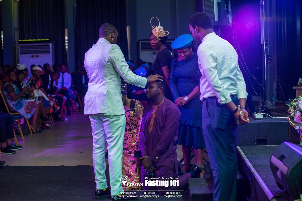 rccgtheenvoys's tweet photo. Members are sharing their powerful stories of God's faithfulness. If you're joining us online, feel free to share your testimony in the comment section.
~ Pastor Tolulope Salvage
#RccgTheEnvoys
#Envoyschurch #OgbaChurch #TheEnvoys #PDaniel #Fasting101 https://t.co/bWMiLe5Q3L