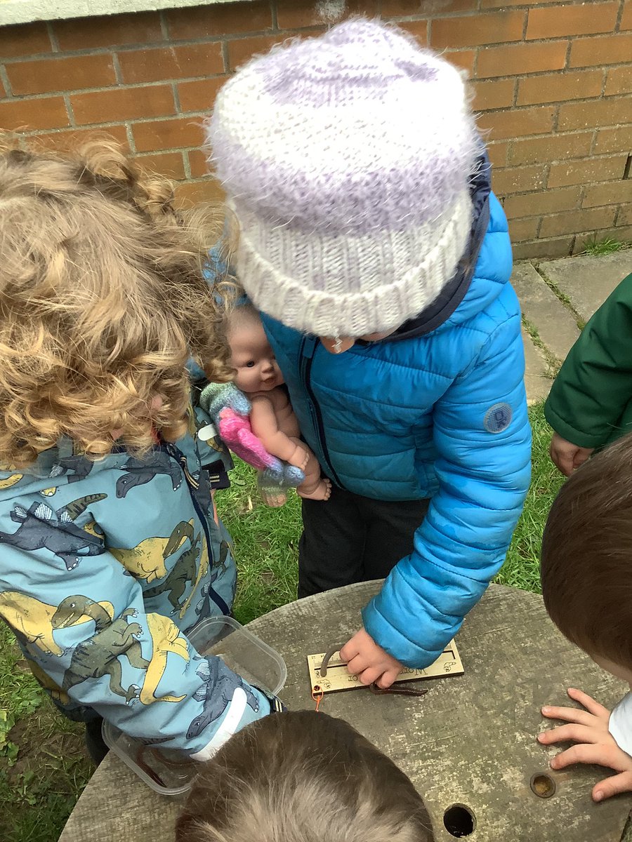 stdavidsrc2017's tweet photo. The nursery children have loved using the new worm calculator. I think we need a bigger ruler! #sdpnurs #exploration #exploringourenvironment #superworm #beingoutdoors https://t.co/eQjoj1Ep0Y
