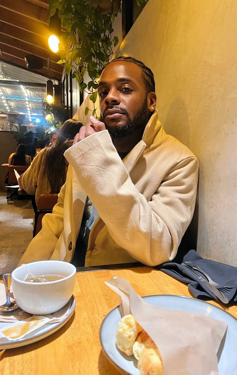RoyalDamion2's tweet photo. Never mind who sees you , do you see you? https://t.co/jZxiwlBnKX