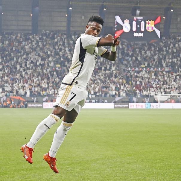 theMadridZone's tweet photo. 🚨 NEW: Vini Jr. had prepared the celebration because he knew that Cristiano Ronaldo will be at the stadium. @MarioCortegana https://t.co/L5nV7bcLGE