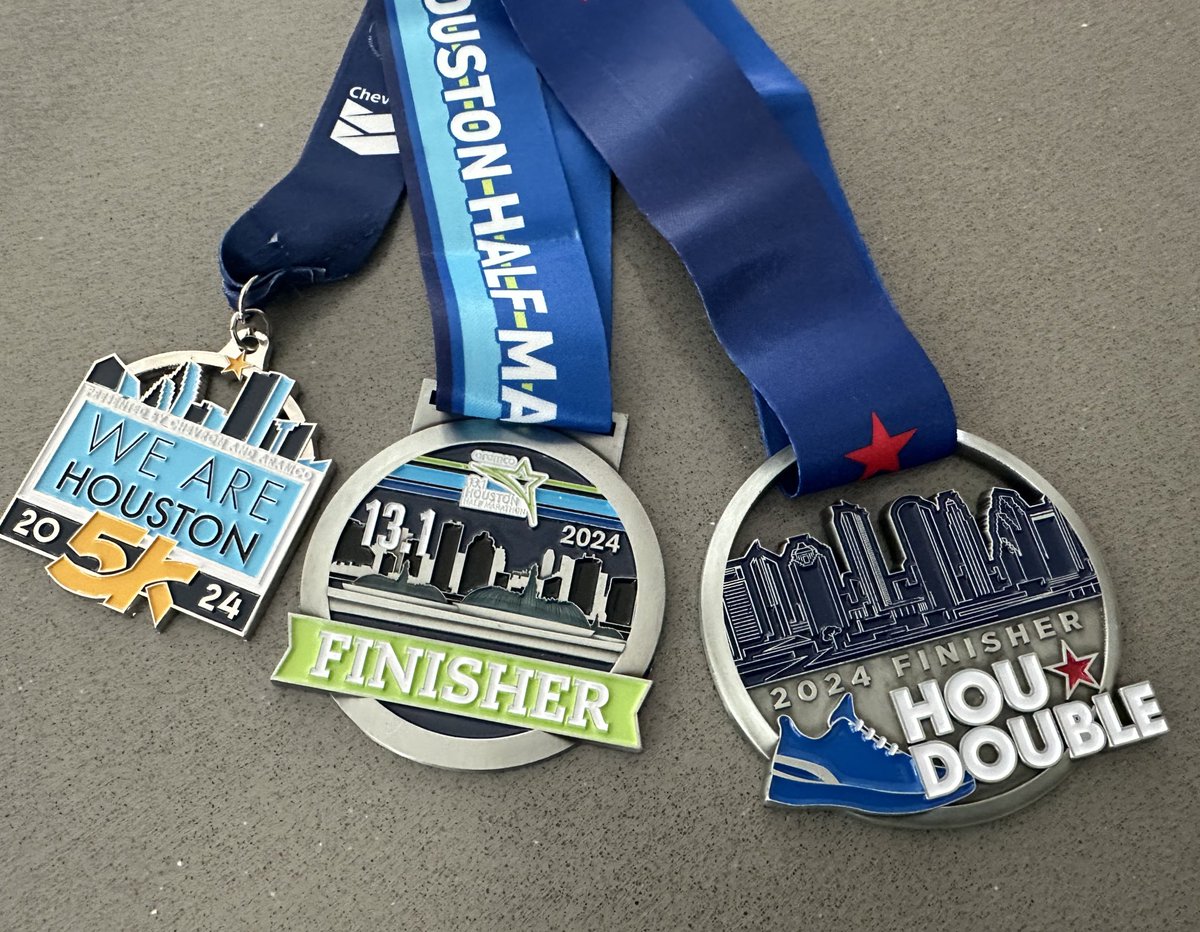 SierraJoseph15's tweet photo. I came, I saw, I ran, I conquered!!! 2 races back to back. 16.3miles in 2 days! Finished in 2:30! 🏃🏽♀️💨🤩 Shout out to the team! #TeamJoseph
#RunHou #HouHalf #Hou5k #HoustonDoubleChallenge #TheRunningTeacher #makeyourselfproud @CoachJosephFB @fit_leaders @HoustonMarathon https://t.co/Z3AQc5b82G