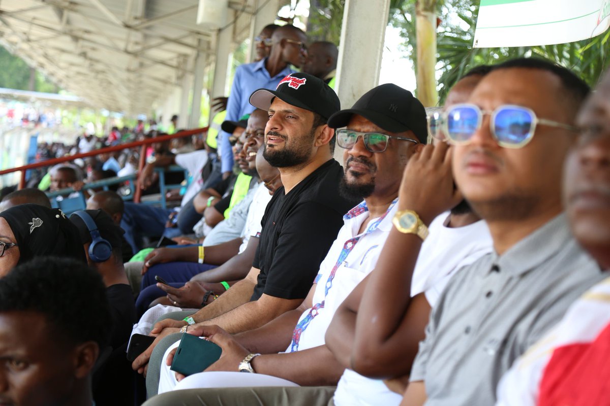 AharubKhatri's tweet photo. Congratulations to Bandari Youth FC, representing Mombasa, for their victory over Tana River, securing the Coastal Cup and a prize of 250,000 in the #ChapaDimbaNaSafaricom. Also, kudos to Changamwe Ladies for their impressive 3-0 win against Kilifi Ladies, earning them the championship in the ladies' category. Well done to both teams!