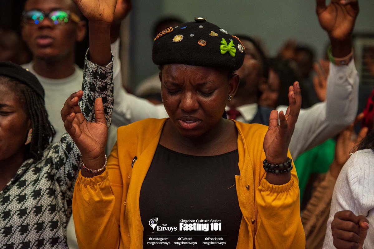 rccgtheenvoys's tweet photo. During the Choir Ministrations!
We experienced the extraordinary as they uplifted our hearts and spirits with their unique presentation.
#RCCGTheEnvoys #EnvoysChurch #OgbaChurch #TheEnvoys #PDaniel #fasting101 https://t.co/ER5QpEtYyY