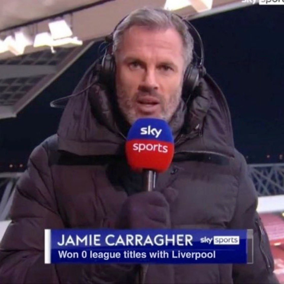 NoodleHairCR7's tweet photo. Jamie Carragher really said he's taking Messi over Vinicius Jr 😭 https://t.co/N9elDVsFZ3