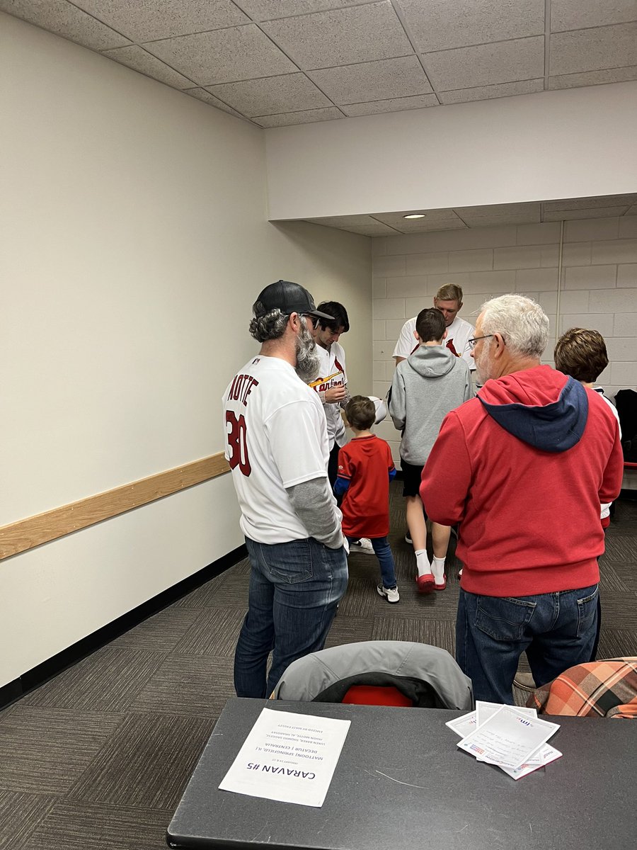 MattPauleyOnAir's tweet photo. Just wrapped a #CardsCaravan stop in Mattoon, IL.
It was great! Thanks to all who came out!
Springfield, here we come!
#STLCards https://t.co/Js7IaT448J