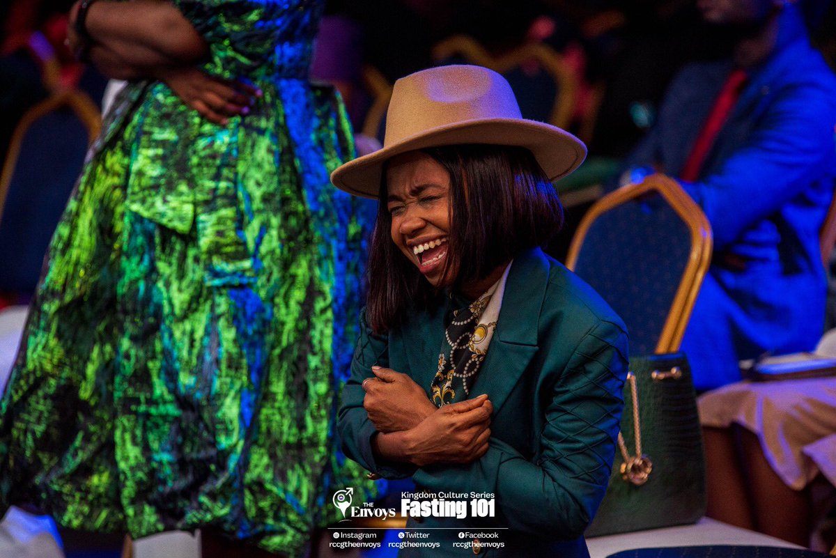 rccgtheenvoys's tweet photo. Minstrel Tolamise led a soul-stirring ministration, and the atmosphere was saturated with worship.
Every heart is soaked in the powerful presence of divine inspiration.
#RCCGTheEnvoys #EnvoysChurch #OgbaChurch #TheEnvoys #PDaniel #fasting101 https://t.co/PCtWSox5SC