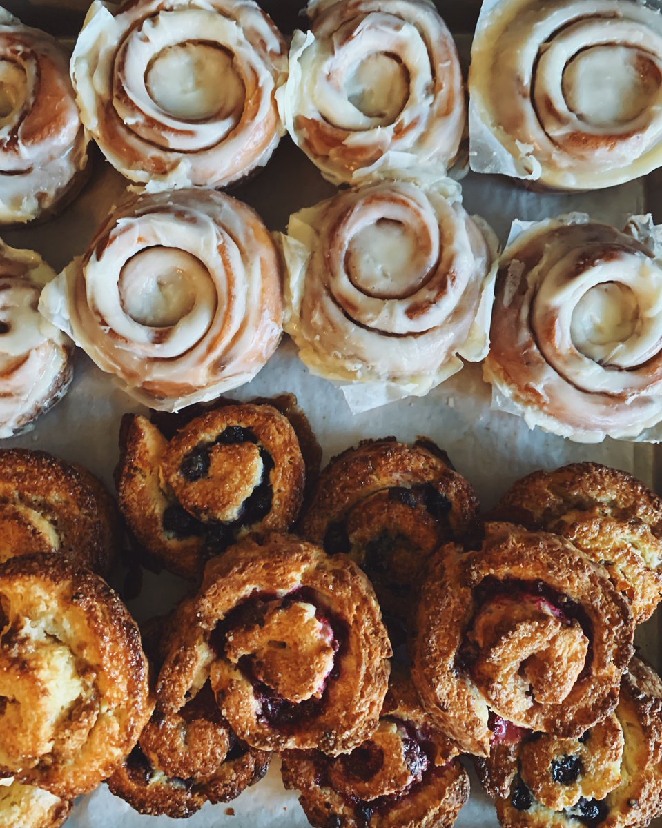 We are open until 5pm today! Skate on over (safely, please) and come treat yourself! 😘