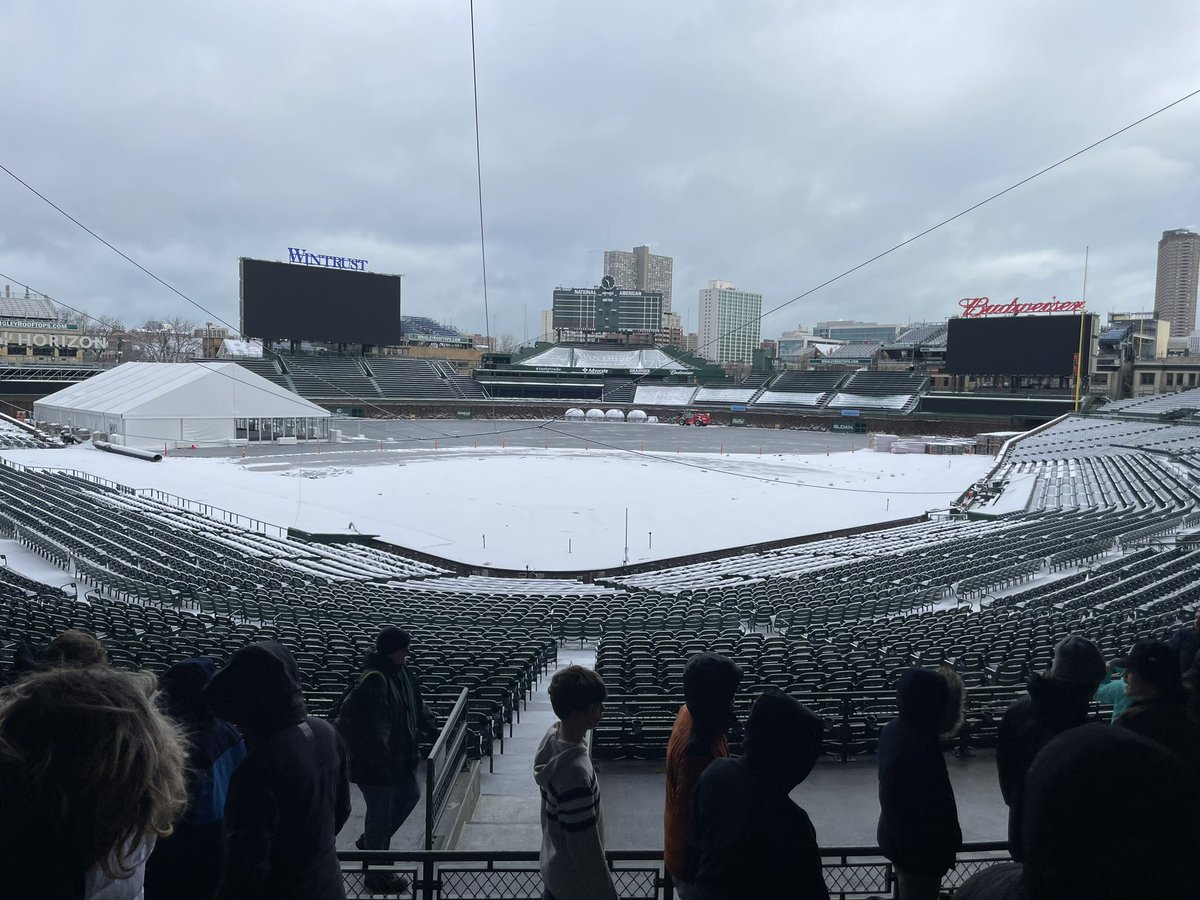 greenbearband's tweet photo. Saturday took us to Wrigley field- home of the Cubies https://t.co/Z9fvjxVK4g
