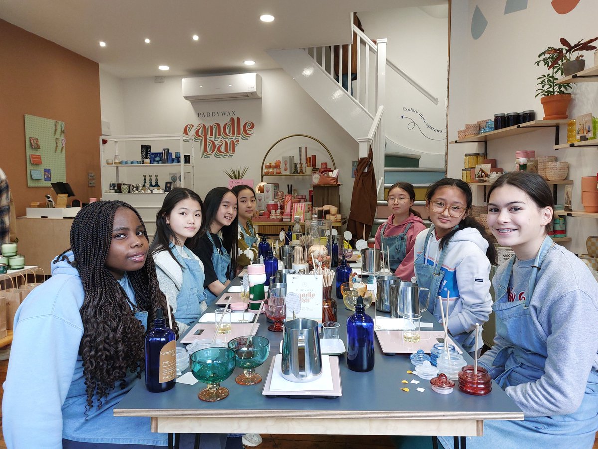 This weekend our boarders have enjoyed indoor climbing, visited a candle-making workshop to make our own personalised gifts, and competed together in party games. @royalhighschoolbath @gdst #iloveboarding #familyforever