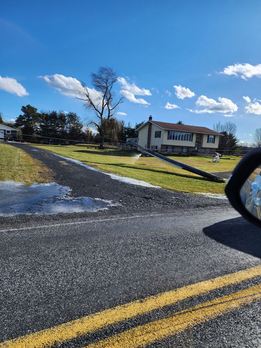 liteduke72's tweet photo. @Met_Ed wind takes out your power lines. Yall need to do move preventative maintenance. Wind shouldn't snap power polls. That's lack of maintenance https://t.co/j0gLp6Hgqf
