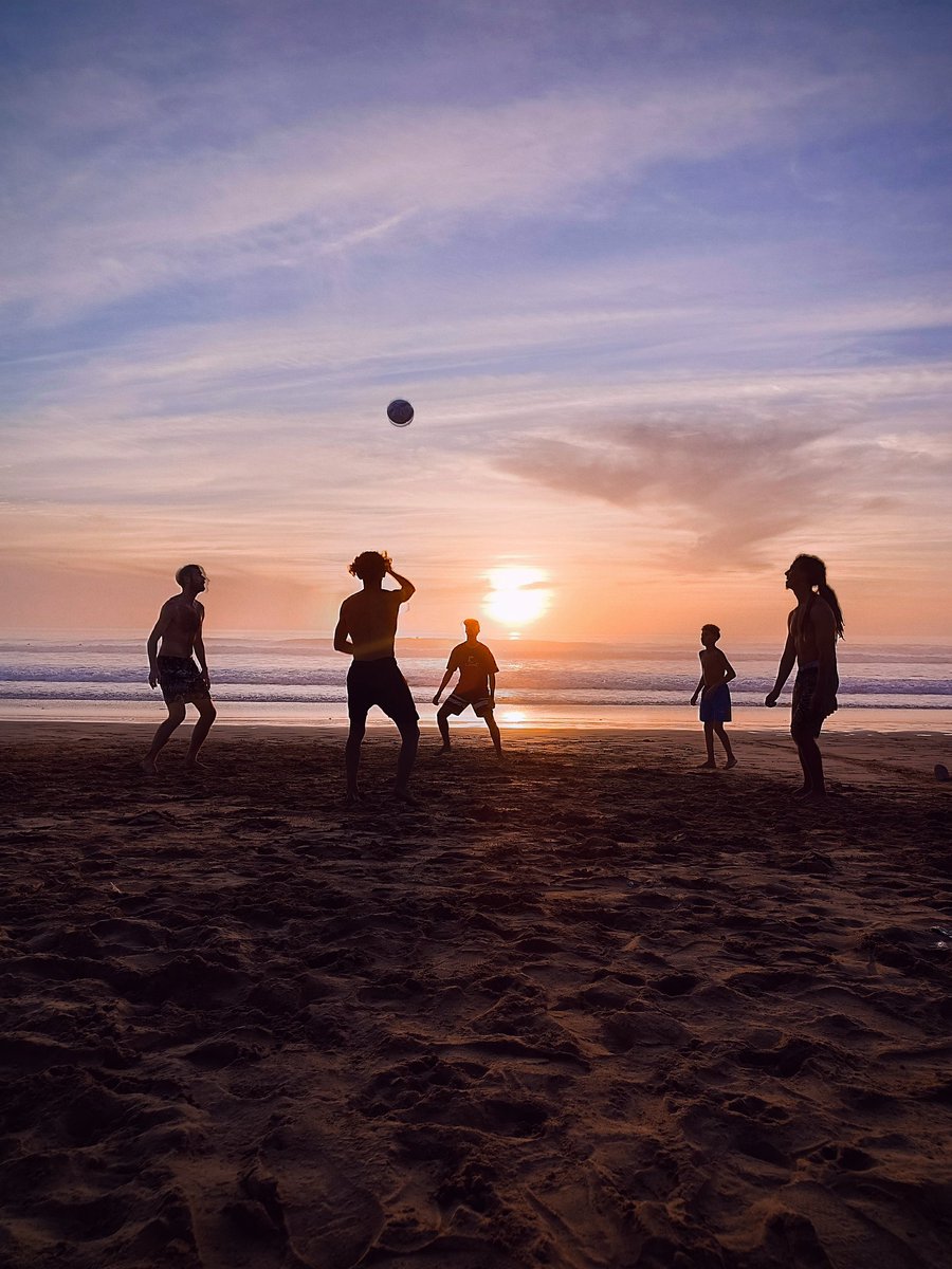 Simon Lewis tweet media