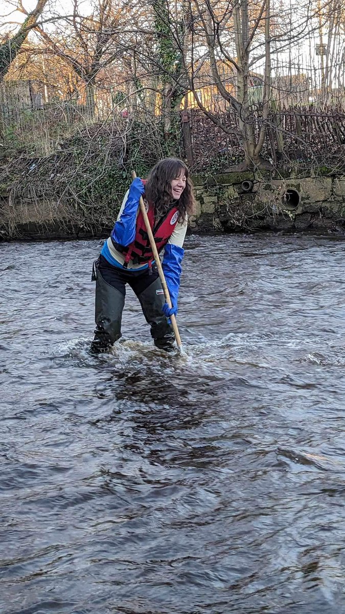 Today, after volunteering with my local #communitycitizenscience group every month for the last 6 years. I got it. 💯❤️. Despite finding a hole in both my waders and the gloves 🥶. Give it a go 😊. #riverhealth #communityhealth #planethealth