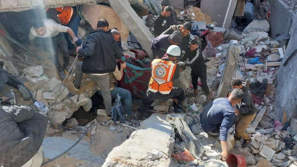 Emelia8z0's tweet photo. 🔸Euro-Mediterranean Human Rights Monitor:

About 100,000 P*lestinians are dead, missing and wounded, including those with long-term disabilities, on the 100th day of the genocide launched by the occupying state against the G@za Strip.
#StopGazaGenocide https://t.co/3uDvwFSF6Y
