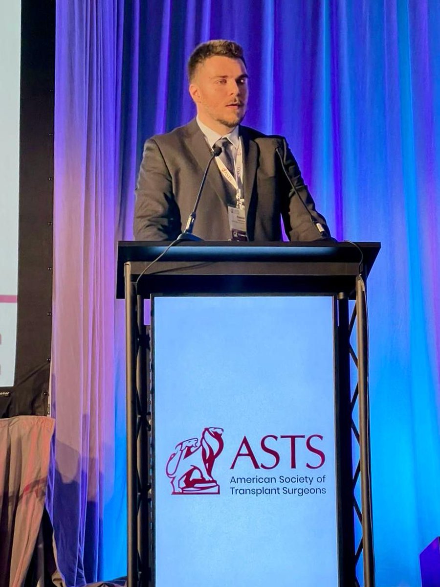 davidfarhat3's tweet photo. Happy to share my research on 'The Use of Pediatric En Bloc Kidneys with Low GFR in Adult Kidney Transplants' at ASTS! Grateful for the opportunity to contribute to the field of transplantation! #ASTS2024 #ASTSwinter @ASTSChimera https://t.co/K5JNi5gEGR