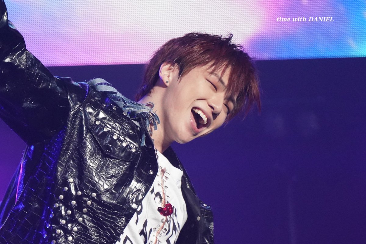 timewithDANIEL's tweet photo. 240114 ♡ 
JAPAN SHOWCASE 2024「RE8EL」

#KANGDANIEL #강다니엘 #カンダニエル https://t.co/sMQwCrhbpm