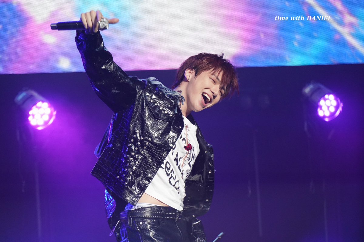timewithDANIEL's tweet photo. 240114 ♡ 
JAPAN SHOWCASE 2024「RE8EL」

#KANGDANIEL #강다니엘 #カンダニエル https://t.co/sMQwCrhbpm
