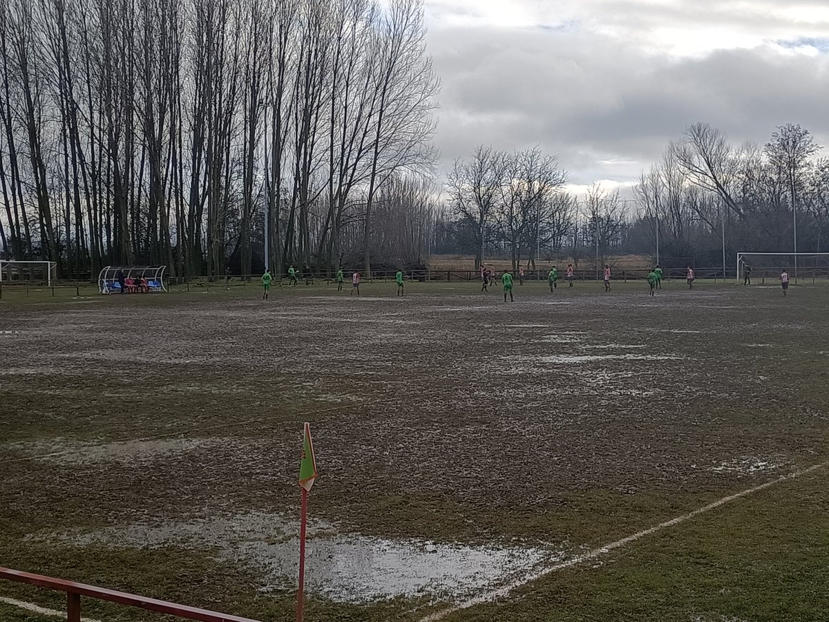 UDBenavides's tweet photo. En estas paupérrimas condiciones tiene que disputar el partido nuestro juvenil
#VamosVerdes https://t.co/DHXYaWU2tY