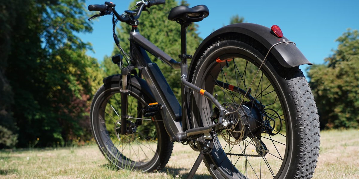 TechTrendHub's tweet image. Wow, that's a great deal on the #RadRover 6 Plus! I love the retro style and the powerful motor. Thanks for sharing! #eBike #GreenDeal